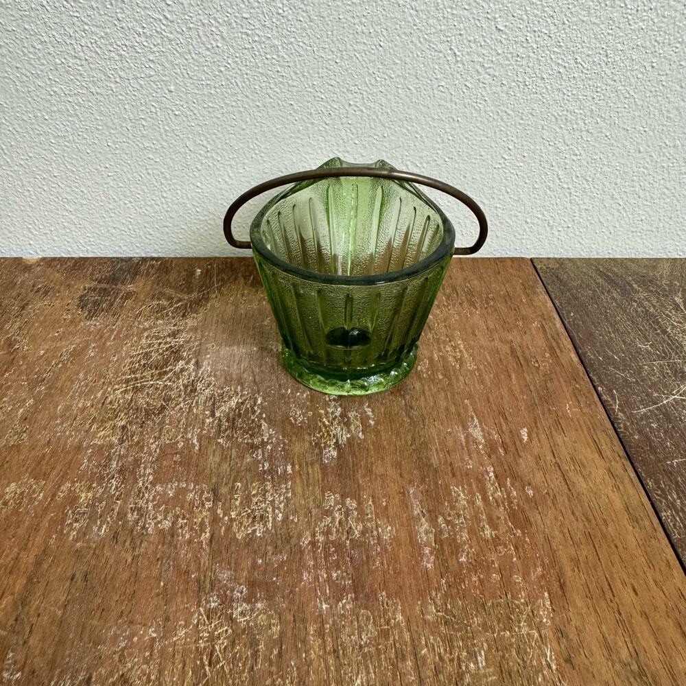 Vintage Hazel Atlas Little Coal Bucket Ashtray With Handle Green Glass - Picture 5 of 8